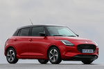 Suzuki Swift 1.2 CVT Mild Hybrid S3 CVT Turismo Rojo Burning Perlado con Techo Negro Exterior Lateral-Frontal 5 puertas