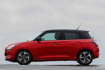 Suzuki Swift 1.2 CVT Mild Hybrid S3 CVT Turismo Rojo Burning Perlado con Techo Negro Exterior Lateral 5 puertas