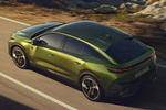 Peugeot 408 e 157 kW (213 CV) e GT Exclusive Turismo Verde Flare Exterior Cenital-Lateral-Posterior 5 puertas