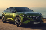 Peugeot 408 e 157 kW (213 CV) e GT Exclusive Turismo Verde Flare Exterior Lateral-Frontal 5 puertas