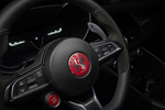Alfa Romeo Giulia Quadrifoglio Luna Rossa Quadrifoglio Luna Rossa Turismo Interior Volante 4 puertas