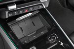 Audi Q3 e-hybrid 200 kW (272 CV) S tronic S line e-hybrid Todo terreno Interior Recarga inal&aacute;mbrica tel&eacute;fonos 5 puertas