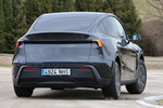 Tesla Model Y Standard Tracci&oacute;n trasera Standard Tracci&oacute;n trasera Todo terreno Gris Sigilo Exterior Posterior-Lateral 5 puertas
