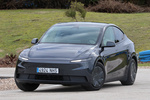 Tesla Model Y Standard Tracci&oacute;n trasera Standard Tracci&oacute;n trasera Todo terreno Gris Sigilo Exterior Frontal-Lateral 5 puertas