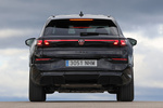 Volkswagen T-Roc 1.5 eTSI 110 kW (150 CV) DSG R-Line con Pack Black Style Todo terreno Negro Noche Metalizado Exterior Posterior 5 puertas
