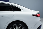Mercedes-Benz Clase C El&Atilde;&copy;ctrico C 400 4MATIC AMG Line Turismo Opalite White Bright Exterior Detalle 4 puertas