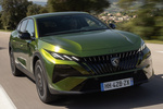 Peugeot 408 e 157 kW (213 CV) e GT Exclusive Turismo Verde Flare Exterior Lateral-Frontal 5 puertas
