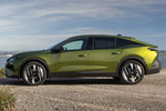 Peugeot 408 Hybrid 145 e-DCS6 GT Exclusive Hybrid Turismo Verde Flare Exterior Lateral 5 puertas