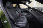 Peugeot 408 Hybrid 145 e-DCS6 GT Exclusive Hybrid Turismo Interior Asientos 5 puertas
