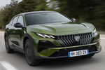 Peugeot 408 Plug-In Hybrid 240 e-DCS7 GT Plug-in Hybrid Turismo Verde Flare Exterior Lateral-Frontal 5 puertas