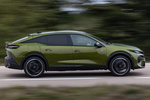 Peugeot 408 Plug-In Hybrid 240 e-DCS7 GT Plug-in Hybrid Turismo Verde Flare Exterior Lateral 5 puertas