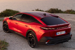 Peugeot 408 Plug-In Hybrid 240 e-DCS7 GT Plug-in Hybrid Turismo Elixir Red Exterior Cenital-Lateral-Posterior 5 puertas