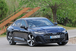 Audi A6 TDI 150 kW S tronic Black line Turismo Azul firmamento metalizado Exterior Lateral-Frontal 4 puertas