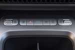 BYD DOLPHIN G DM-i Boost Turismo Interior Mandos salpicadero 5 puertas