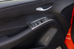 BYD DOLPHIN G DM-i Boost Turismo Interior Mandos puerta 5 puertas