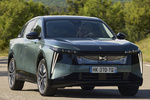 DS N&Acirc;&deg;7 Gama N&ordm;7 Gama N&ordm;7 Todo terreno Silky Green Exterior Lateral-Frontal 5 puertas