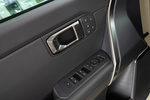 KIA Seltos 1.6 T-GDi 180 CV DCT 4x4 X-Line Todo terreno Interior Mandos puerta 5 puertas