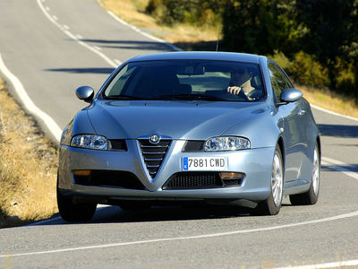 Alfa Romeo GT 1.9 JTD - Un cupé para viajar - Foto