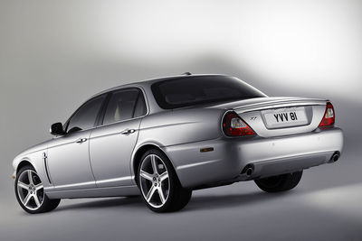 Jaguar XJ - Foto