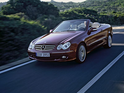 Mercedes-Benz CLK - Nuevos motores en toda la gama y Diesel por primera vez en el descapotable - Foto