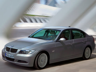 BMW Serie 3 Berlina y Touring 2005 - Foto