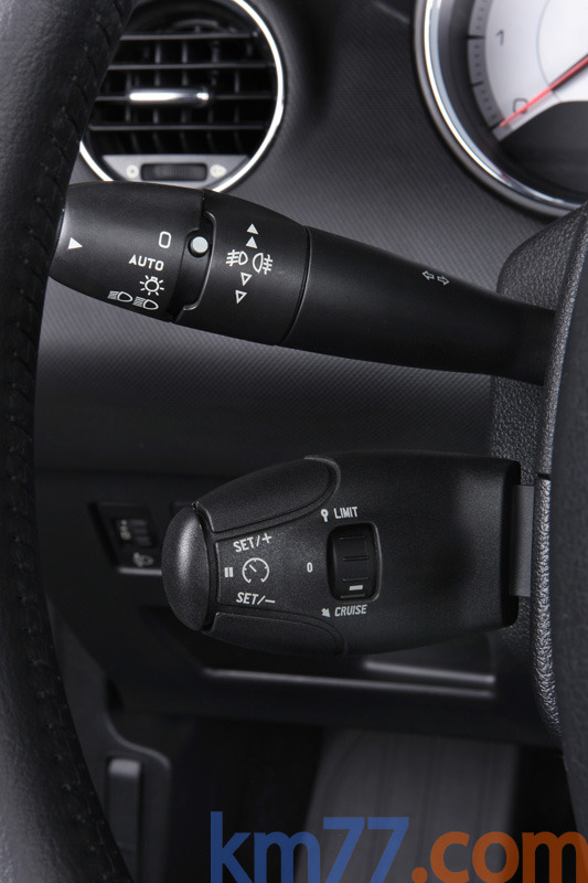 Fotos Interiores - Peugeot 5 puertas - km77.com