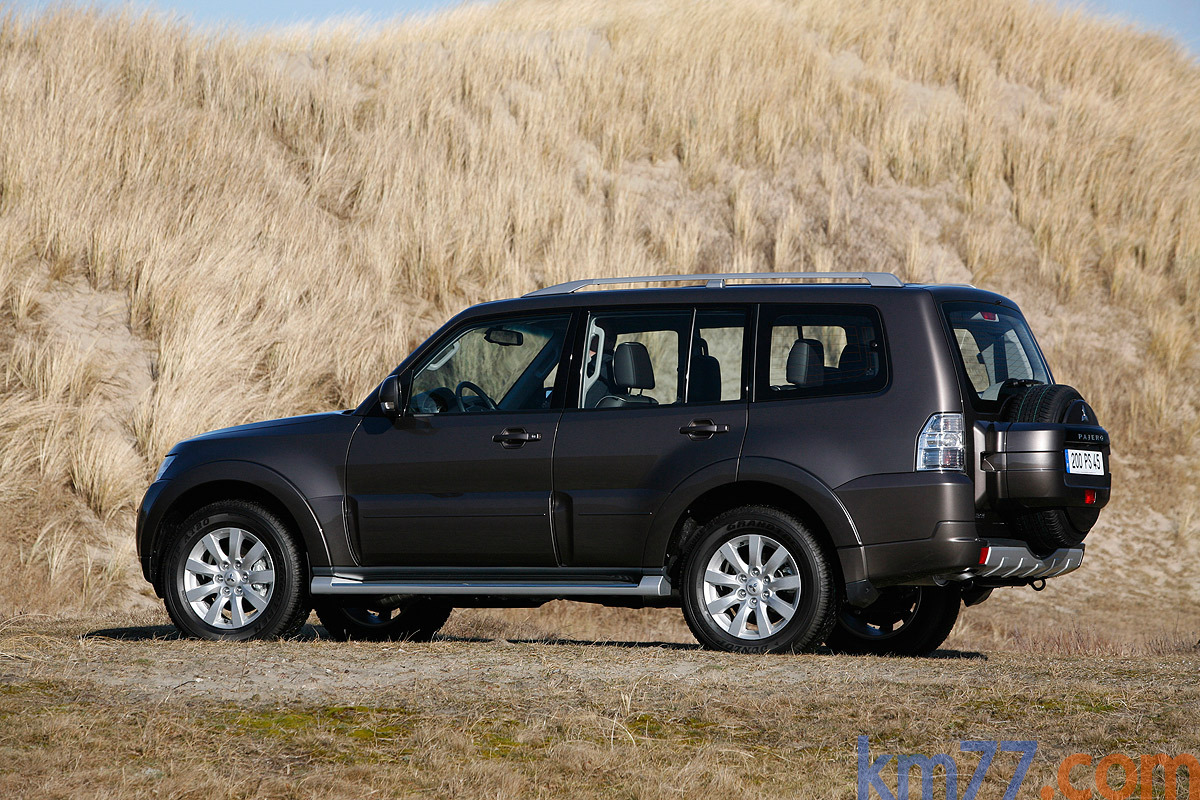 Mitsubishi pajero 3 дизель. Митсубиси Паджеро 4 2008. Митсубиси Паджеро 4 3.2 дизель. Паджеро 3 дизель 3.2. Паджеро 4 дизель 3.2.