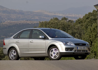 Ford Focus 4p 2005 - Foto