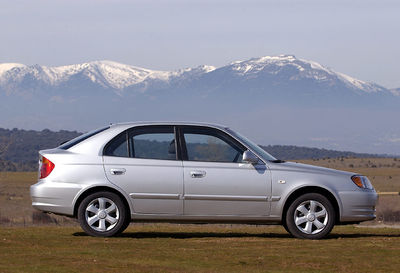 Hyundai Accent - Mejores prestaciones en gasolina, nuevo aspecto y más equipamiento - Foto