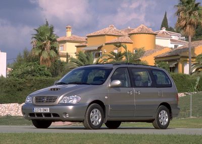 KIA Carnival - Mejor en motores, funcionalidad y acabado, igual en el resto de cosas - Foto