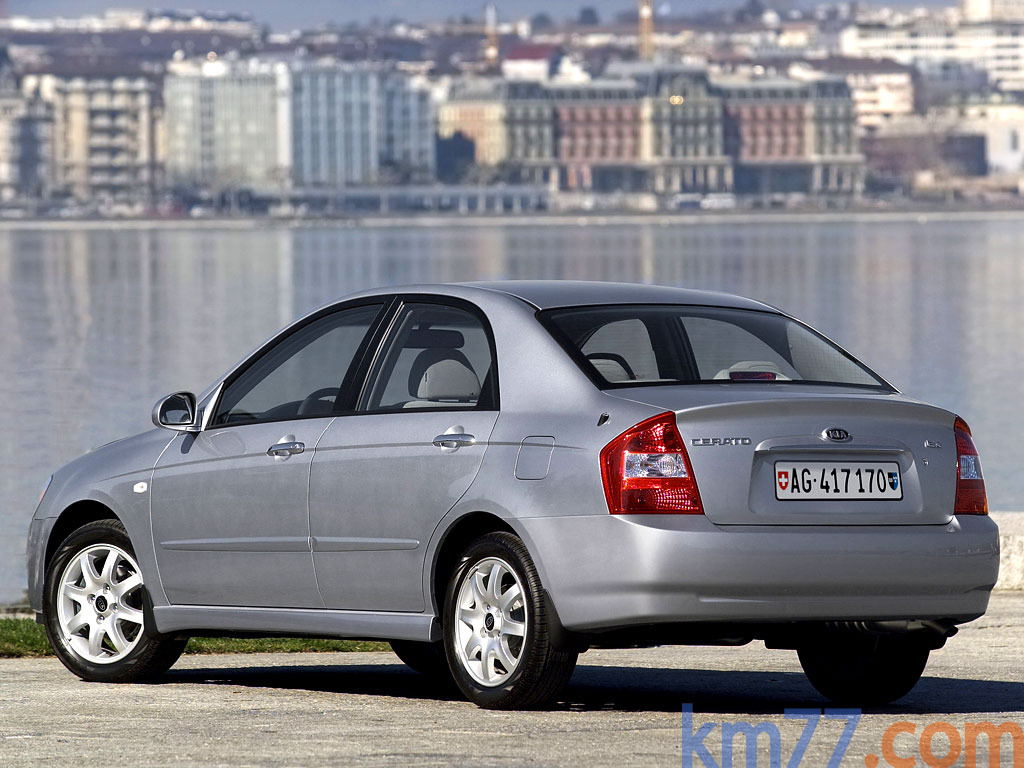 Kia cerato 2004 хэтчбек