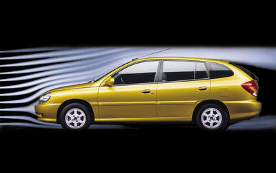 Kia Rio - El más barato de su tamaño, ahora con dos carrocerías y dos motores de gasolina - Foto