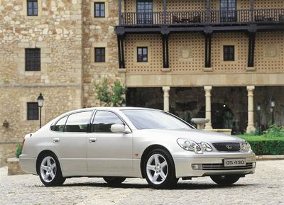 Lexus GS - Toyota contra Mercedes - Foto