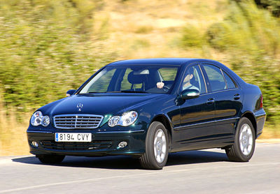 Mercedes-Benz Clase C - Seguro, confortable, bien hecho y costoso - Foto