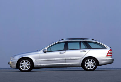 Mercedes-Benz Clase C Familiar - Más volumen y el mismo estilo - Foto