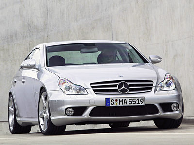 Mercedes-Benz CLS 55 AMG - Motor V8 sobrealimentado de 476 CV - Foto