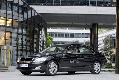 Mercedes-Benz S 400 BlueHYBRID 2009 - Foto