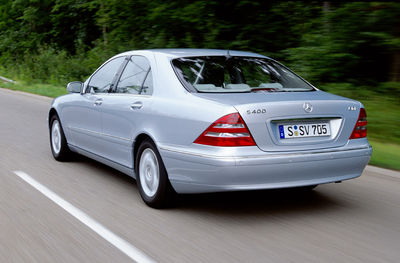 Mercedes-Benz S400 CDI - El ahorro convertido en lujo - Foto