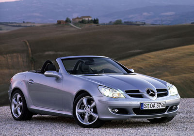 Mercedes-Benz SLK - Tan pequeño como antes, con motores de hasta 360 CV - Foto