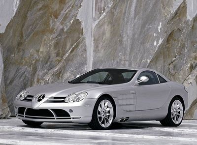 Mercedes-Benz SLR McLaren - Prestaciones de Gran Turismo con peso de berlina - Foto