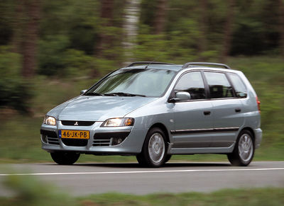 Mitsubishi Space Star - Retoques de carrocería y un Diesel de 116 CV - Foto