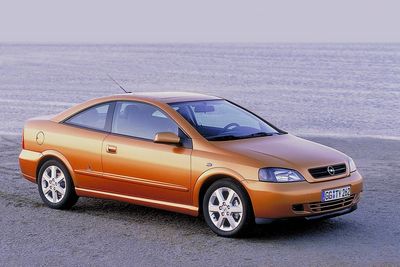 Opel Astra Coupe 2001 - Foto