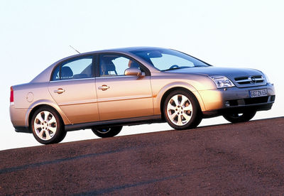 Opel Vectra 2002 - Modificaciones técnicas y una nueva versión - Foto