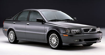 Volvo S40 y V40 - Ligeros cambios de carrocería y gama - Foto
