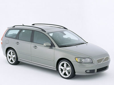 Volvo V50 - Bueno para conducir, escaso para cargar - Foto