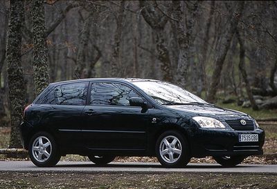 Toyota Corolla - Nuevo aspecto y más motores - Foto