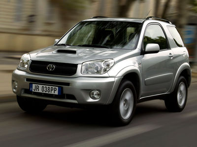 Toyota RAV4 - La mejor relación entre eficacia por carretera y por campo - Foto