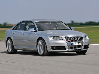 Audi A8 - Progresa en todo, salvo en espacio - Foto