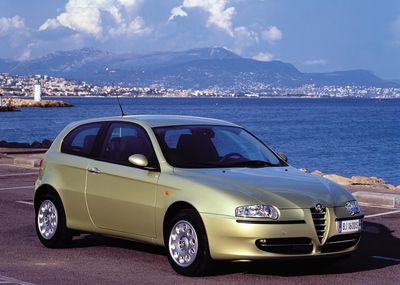 Alfa Romeo 147 - Casi a precio de Golf - Foto