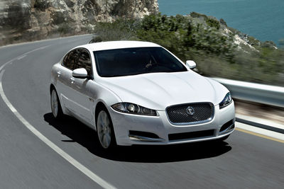 Jaguar XF - Foto